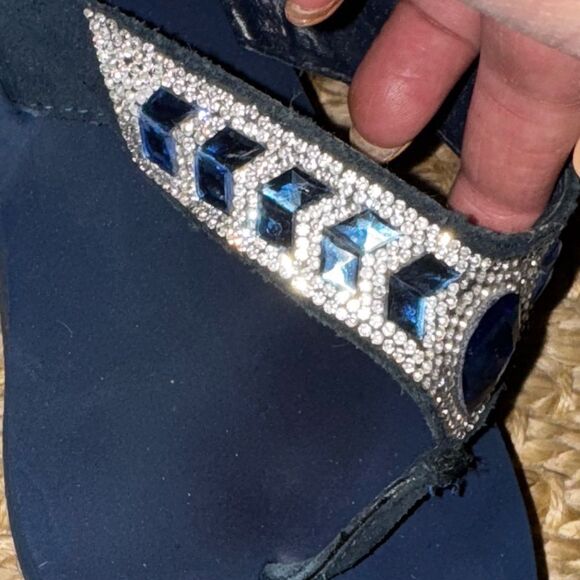 ๐๐ YellowโBox Belmac Jeweled Wedge Flip-Flops โ Size 9.5 ๐๐ - Picture 2 of 8